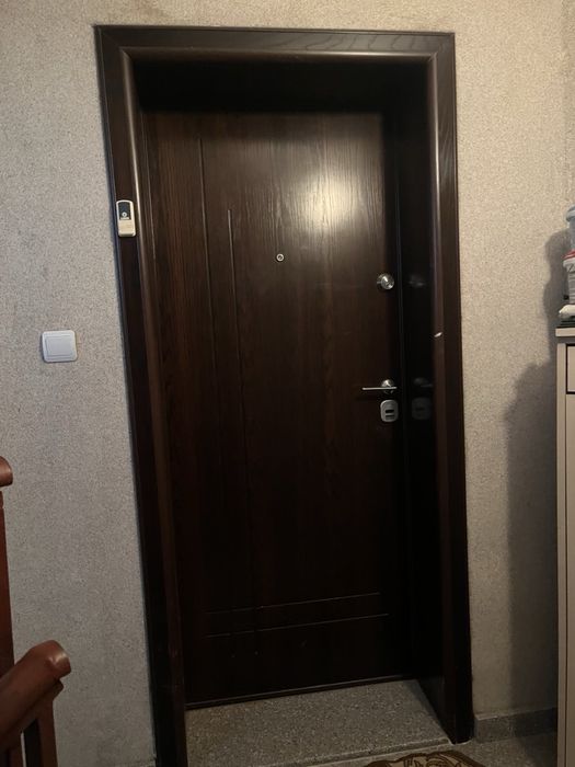 Продава се Тристаен апартамент в Асеновград - 108 кв.м за 1181 €/кв.м - Снимка #1
