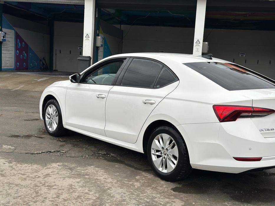 Skoda Octavia IV 2021 lua 6