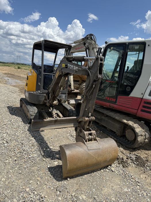 Miniexcavator volvo ecr25d