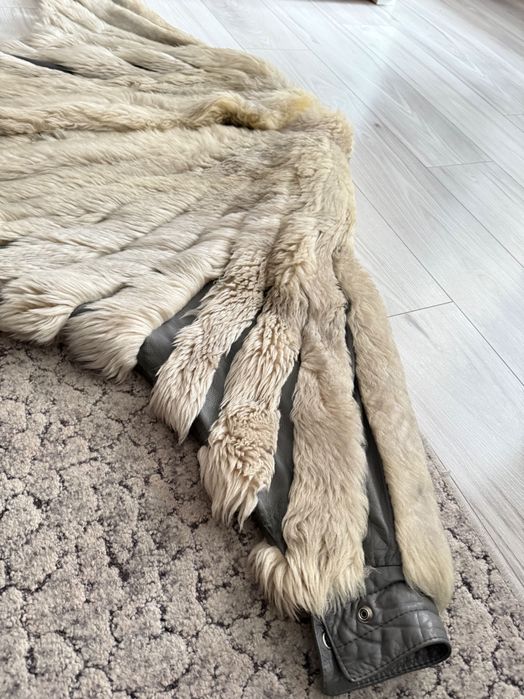 Късо дамско палто от Естествена кожа с косъм