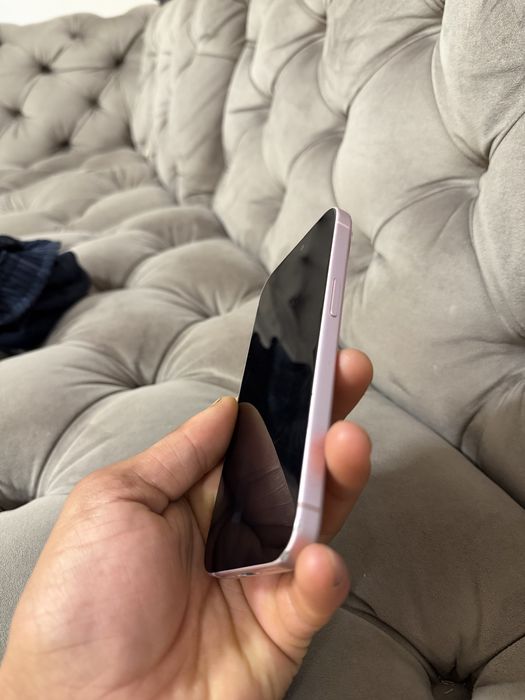 Iphone 15 128 GB pink baterie 90%