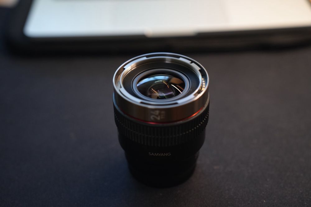 Обектив Samyang V-AF 24mm T/1.9 - Sony E