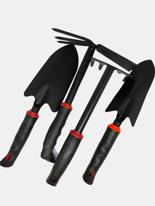 Набор садовых инструментов из 4 предметов