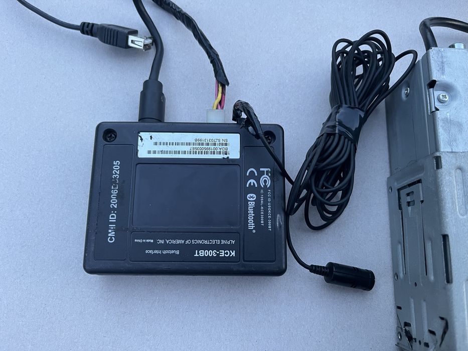 Alpine IDA-X001 Bluetooth KCE-300BT
