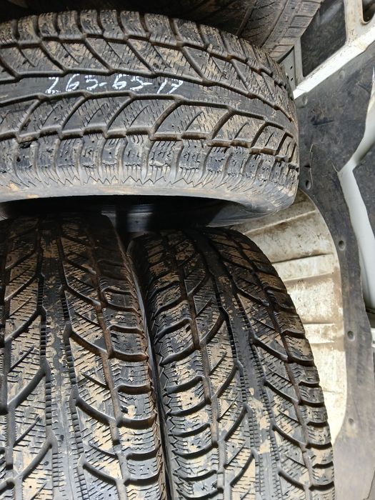 Гуми 265-65-17 два броя