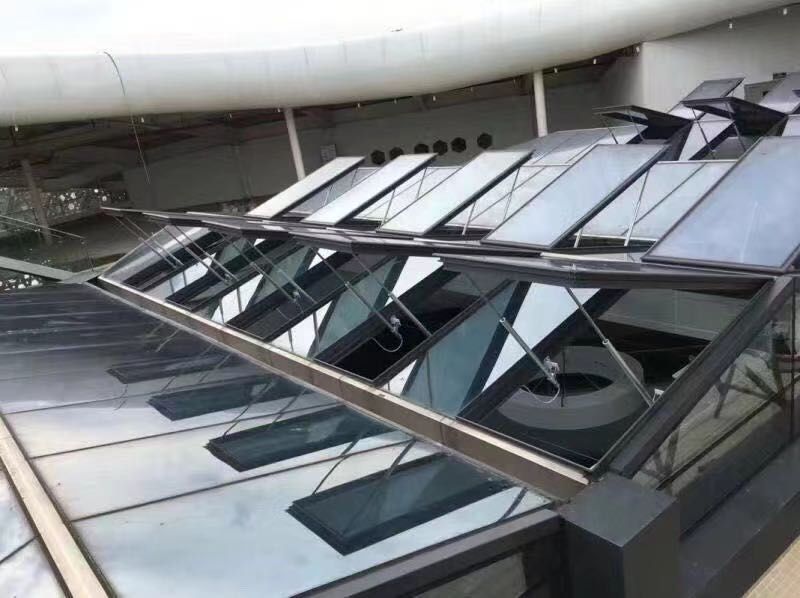 Стеклянные кришы, мансардные окна. Зенитные фонари.