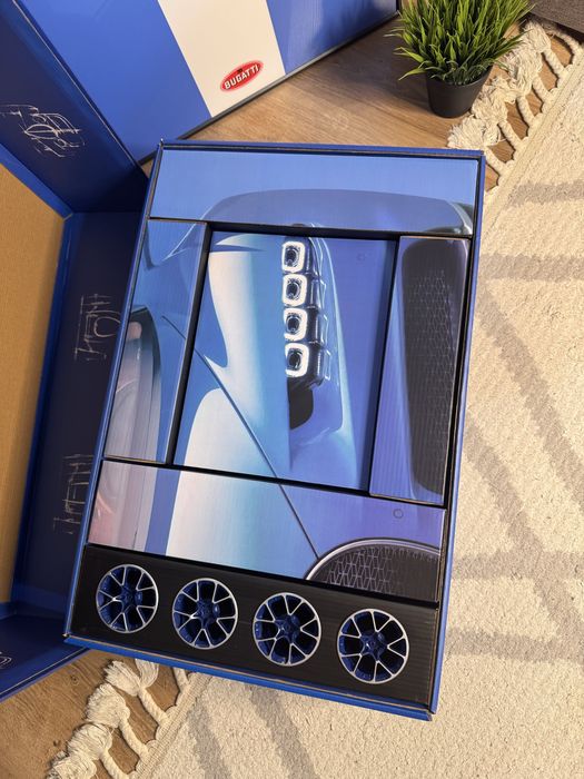 Lego Technic Bugatti Chiron — 4000 деталей | С рамкой | Лего техник