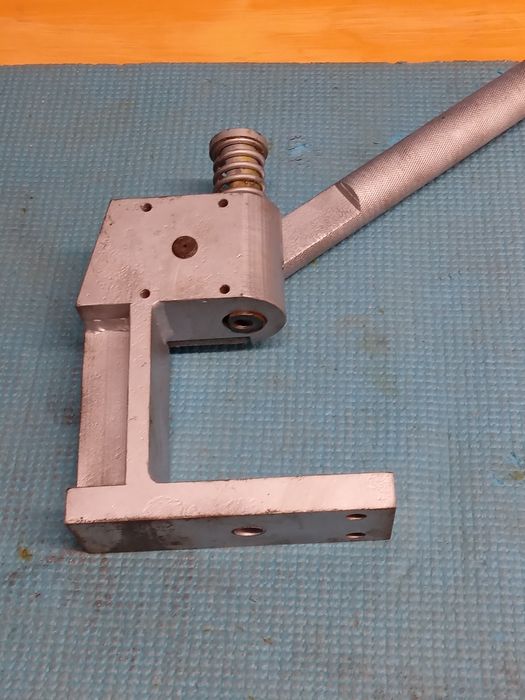 Ручной пресс для заклепок универсал 1