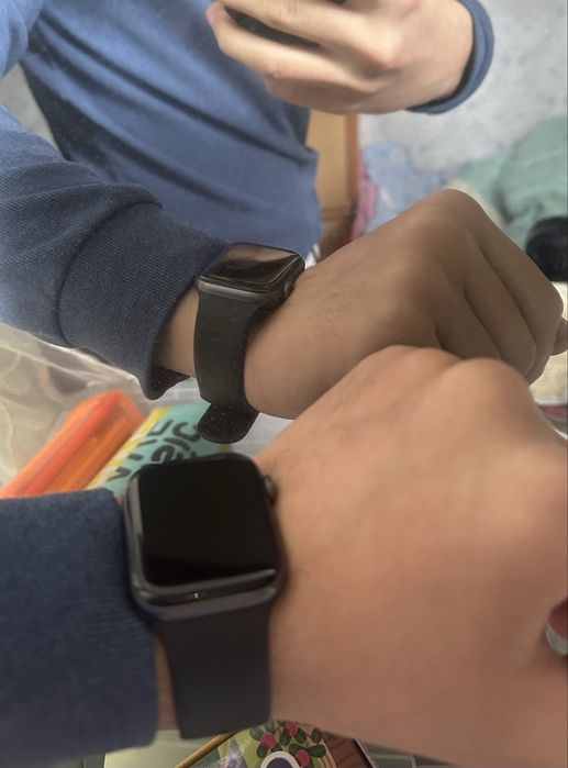 Apple Watch 4 series, 44 mm