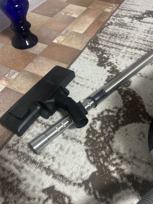 Продам Пылесос б/у Тефаль