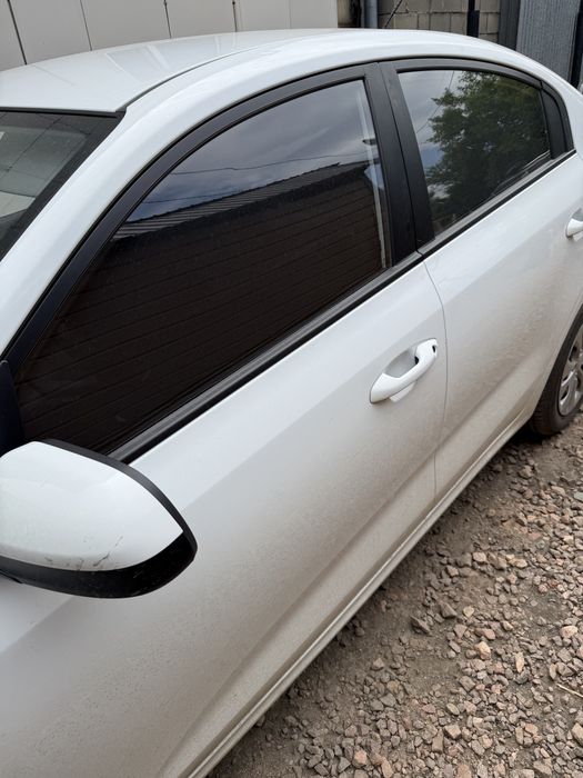Передние шторки kia rio 2019