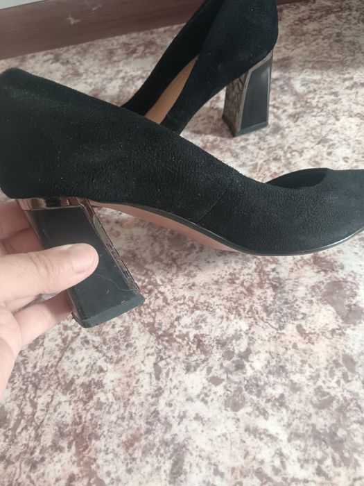 Туфли чёрные, замшевые