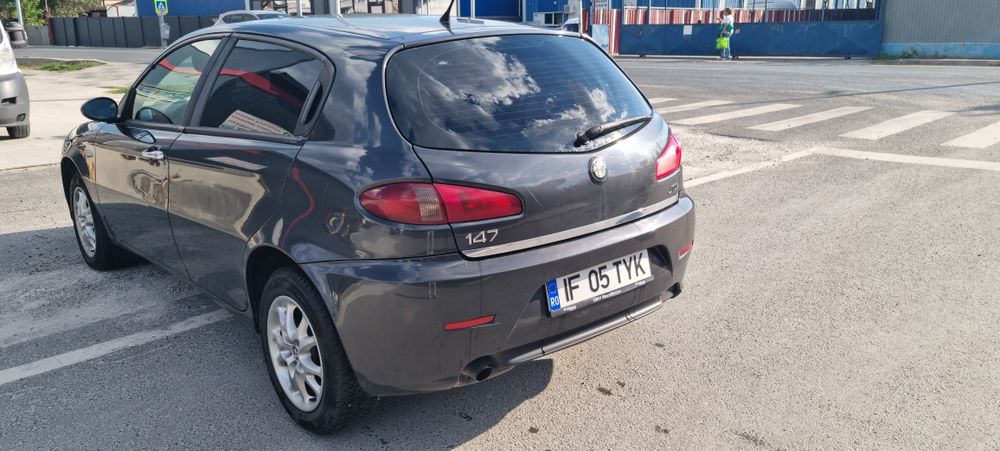 Alfa Romeo 147 2008 diesel, 1.611 € — imagine 3