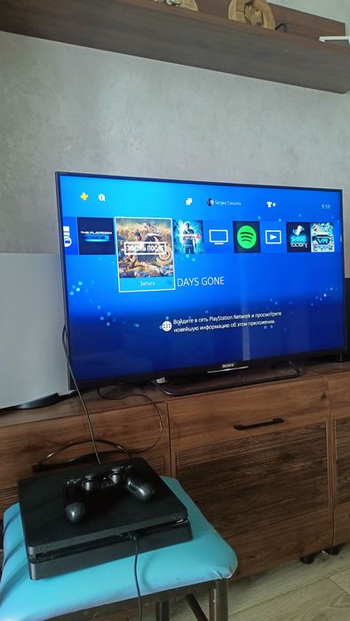Sony PlayStation 4