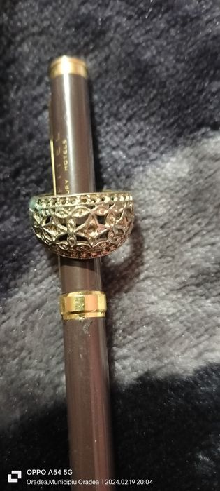 Bijuterii și monede