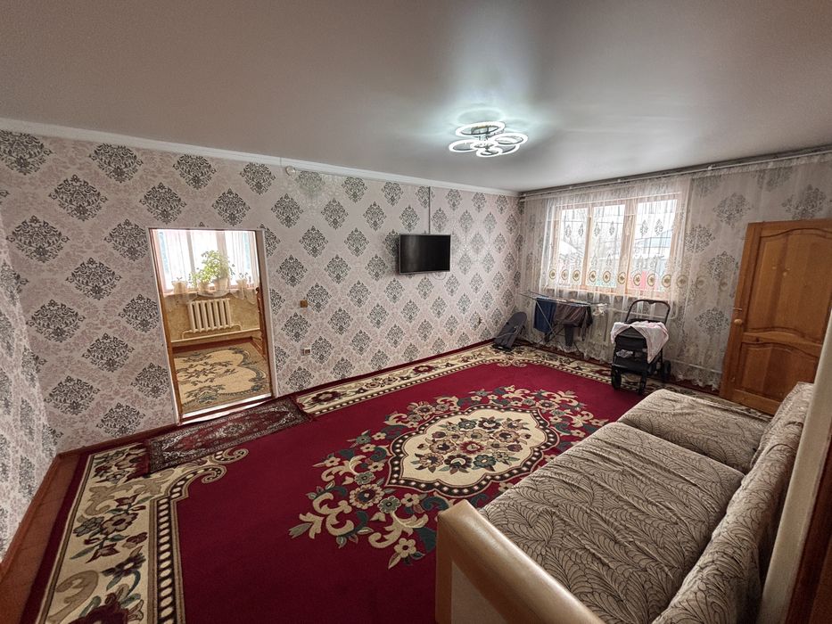 Продам дом в Кайназаре срочно