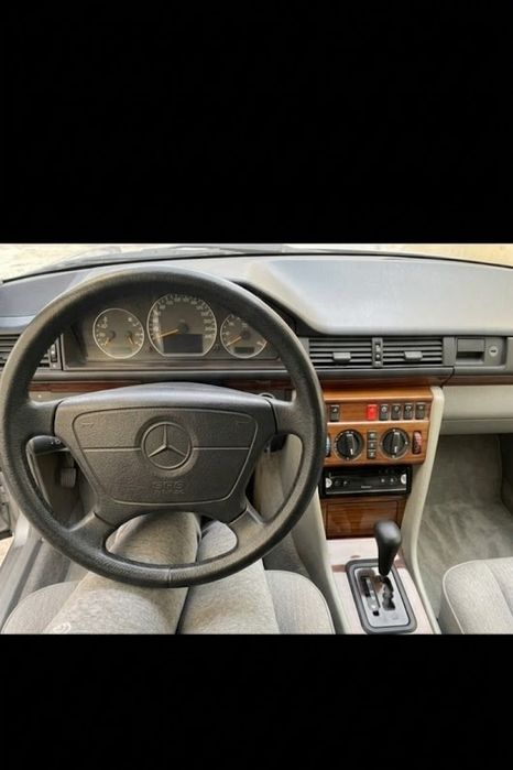 Mercedes benz w124