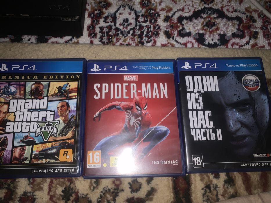 Продам пс 4 с играми