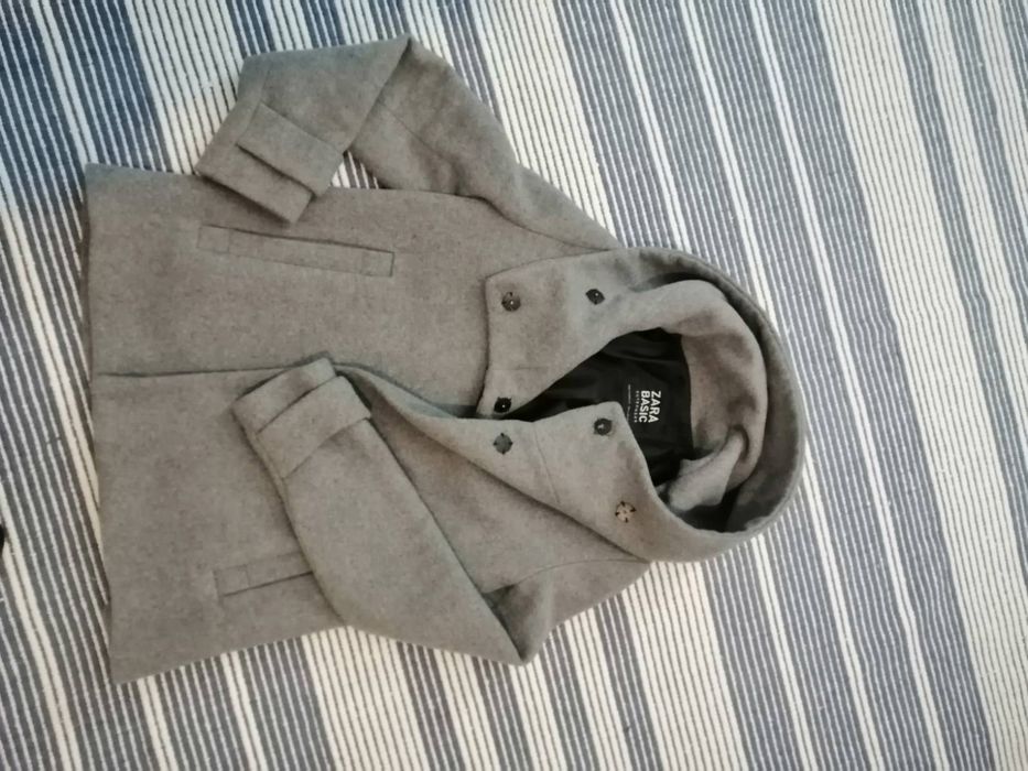 Късо палто ZARA BASIC