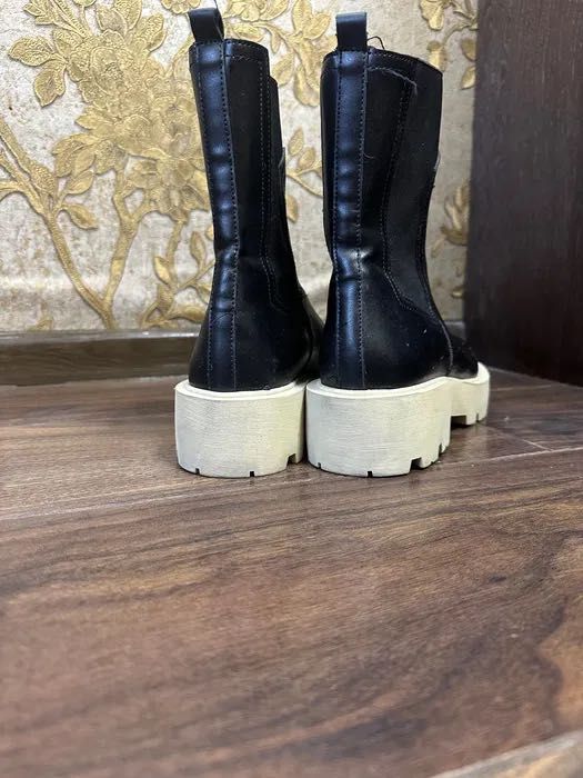 Ботинки из натуральной кожи