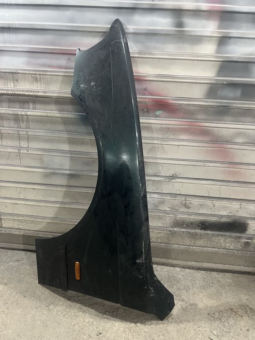 Bmw 5 Е39 Продам левое переднее крыло