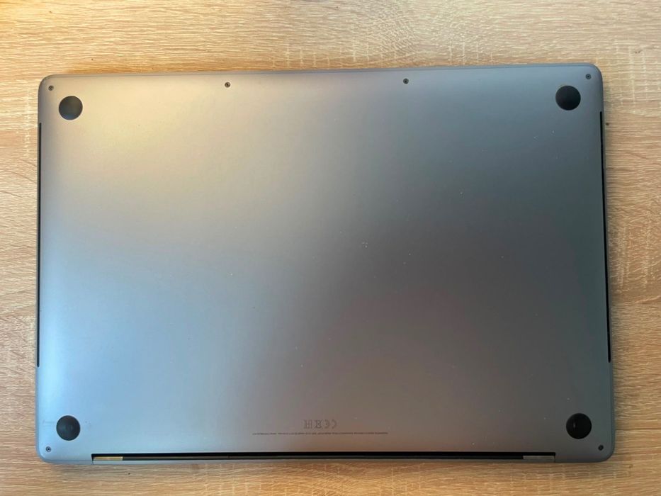 MacBook PRO 15 (Apple)