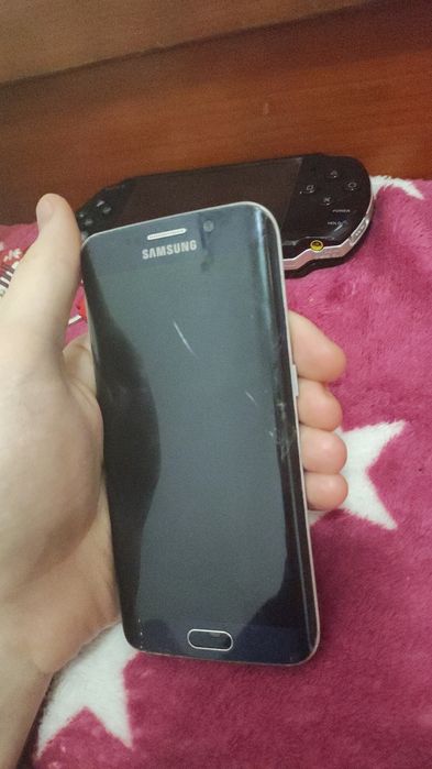 Se dă la schimb Samsung Galaxy S6 edge