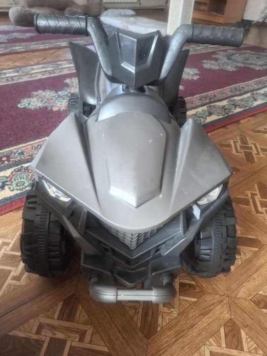 Квадрик детский  почти новый