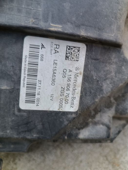 Far dreapta/Grila Radiator Mercedes GLA w156