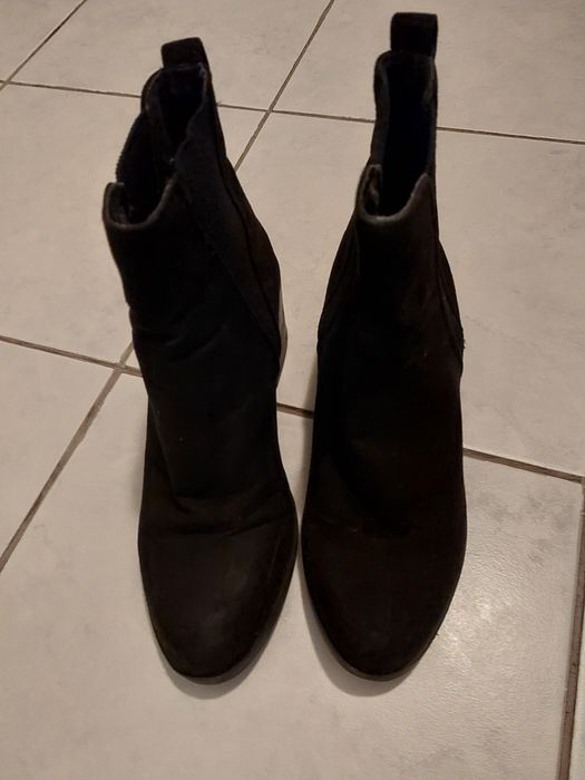 Botine din piele intoarsa 38
