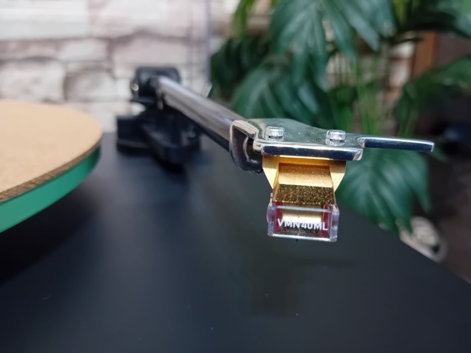 Vand Pickup Nad C588 cu accesorii