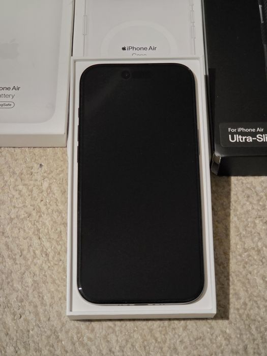 iPhone Air, Space Black, 256GB ,5G , Garanție ,Pachet extra full