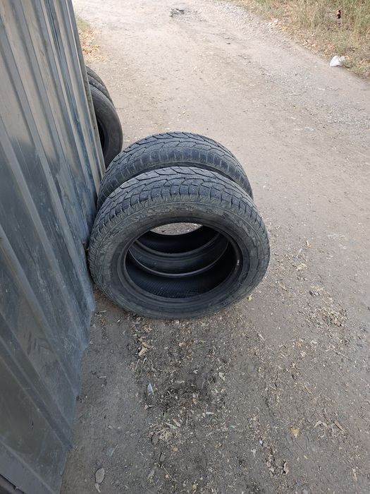 Зимни 2 балон сатыладыі 225/65 R17 .