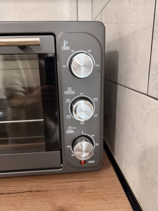 Продам духовку в отличном состоянии