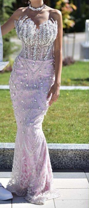 Официална рокля