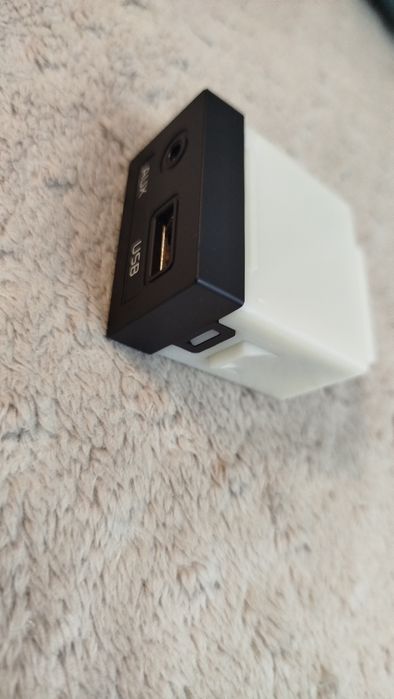 Блок AUX USB на Hyundai и Kia.