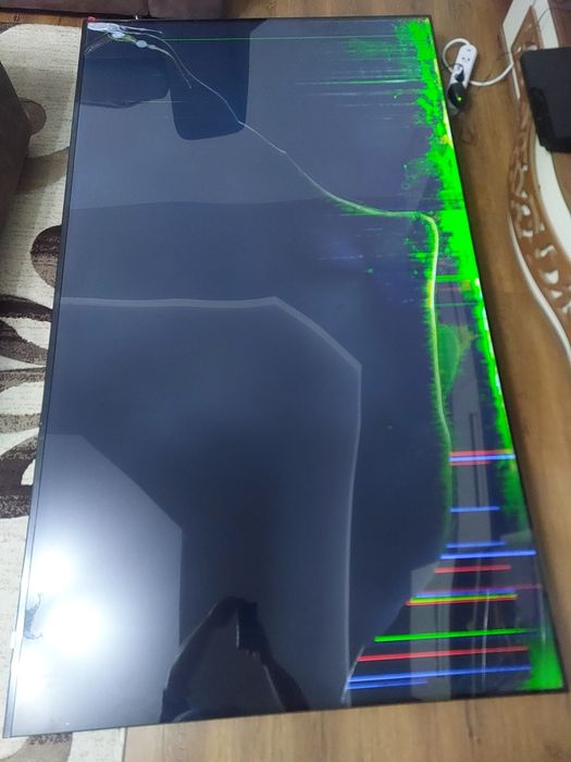 Tv led smart Samsung pentru piese