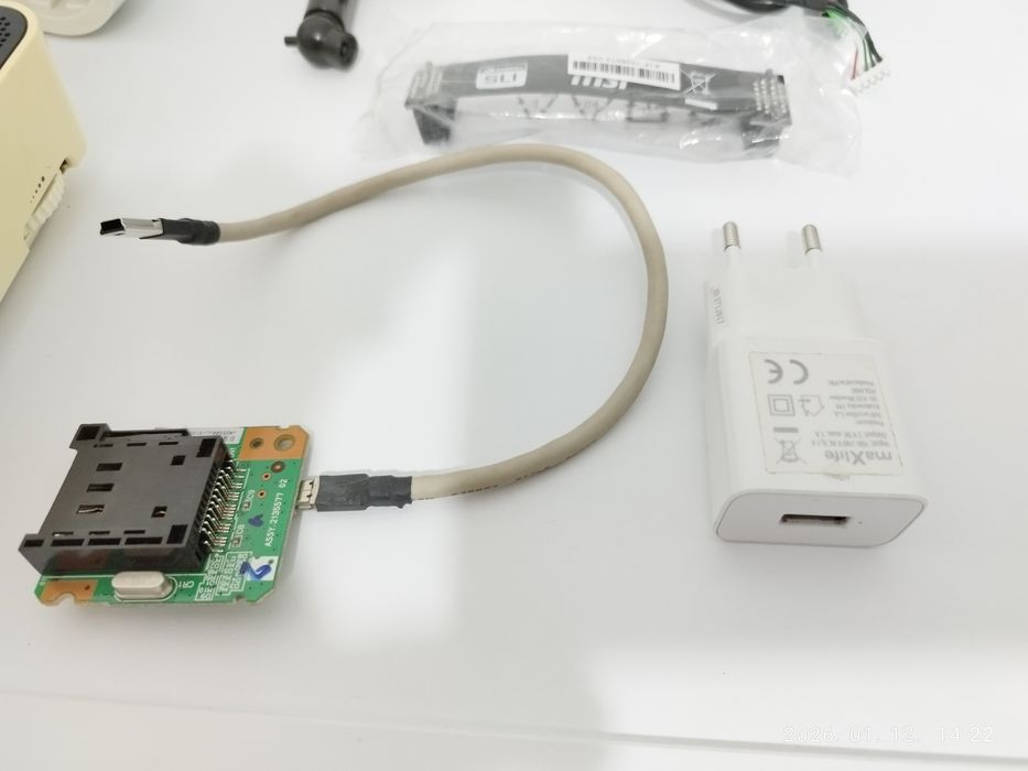 Vând componente Pc etc.Toate împreunā 40 ron