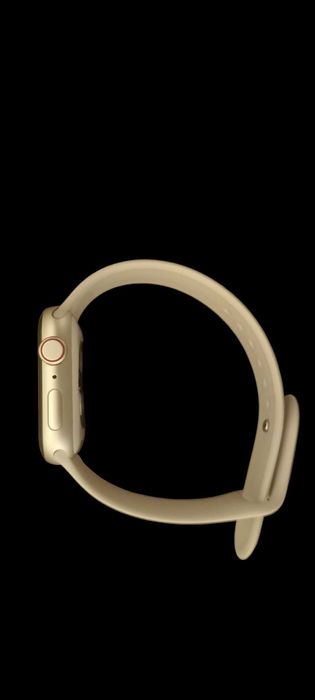 Продавам Apple Watch SE 2-ро поколение (44mm)  чисто нов
