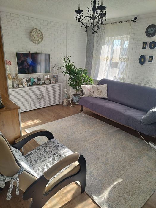 Срочно!!! Торг!Продам дом на Защите