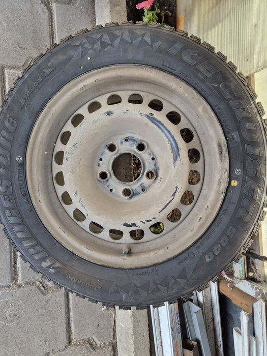 Продаю зимние автошины.