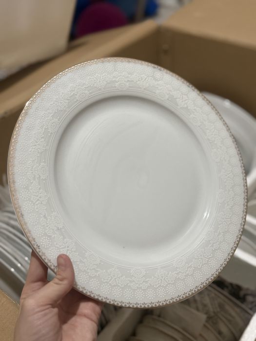 Продам сервиз на 12 персон