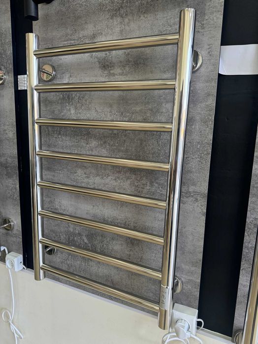 Полотенцесушитель современный с гарантией от производителя.