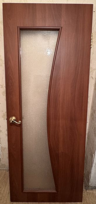 Отдаю дверь б/у, 80 ширина, без каркаса