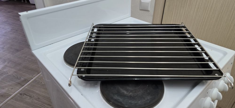 Продается электроплита б/у