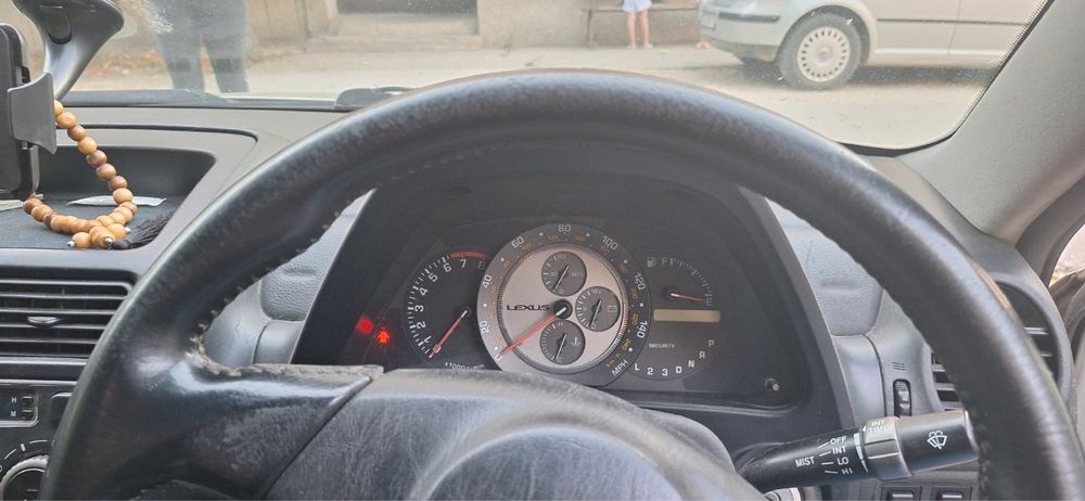 Lexus is 200 продава се на части