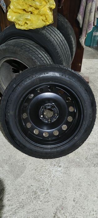 Оригинална резервна гума патерица за БМВ Х5 Х6 5х120