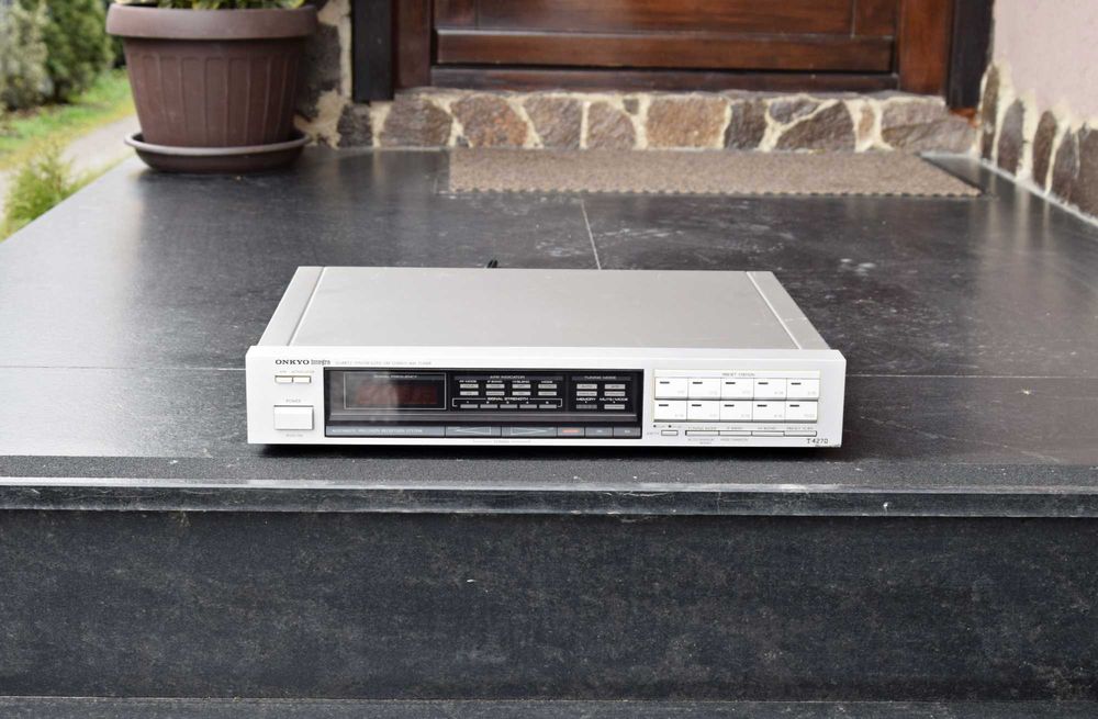 Tuner Onkyo Integra T-4270, radio