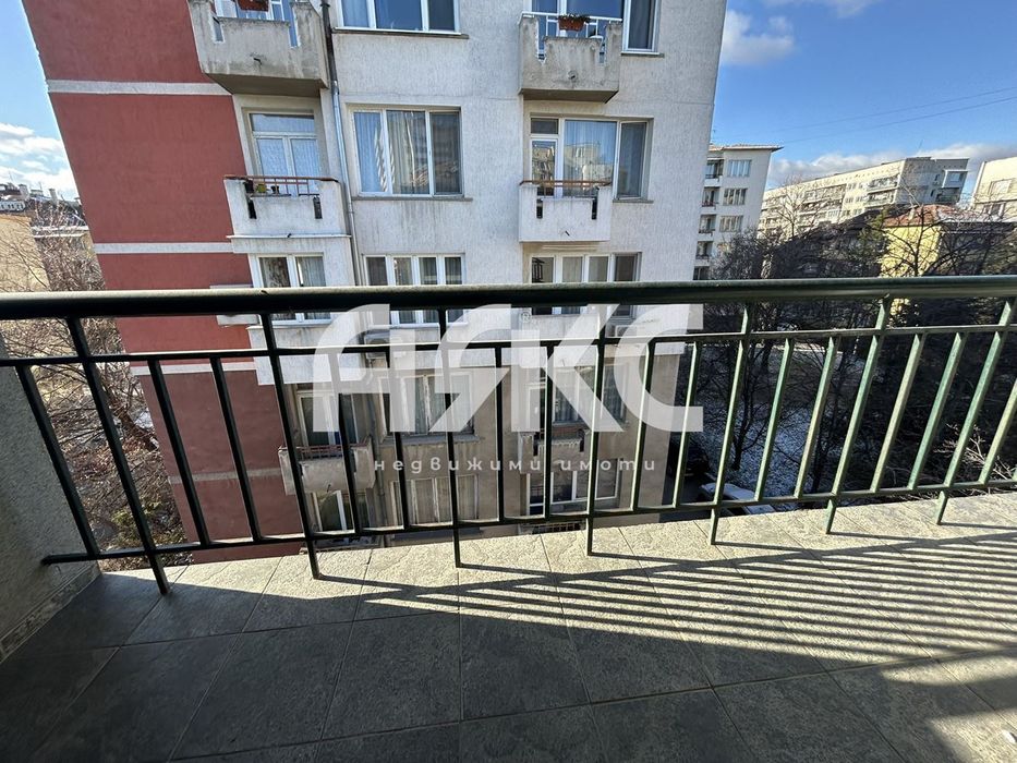 Дава се под наем Офис в София, Гео Милев - 125 кв.м за 935.34 € - Снимка #8