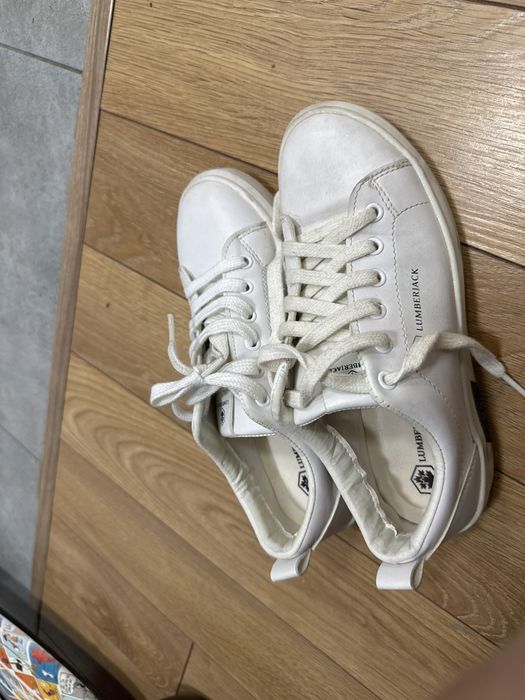 Продаю кроссовки 37-й размер